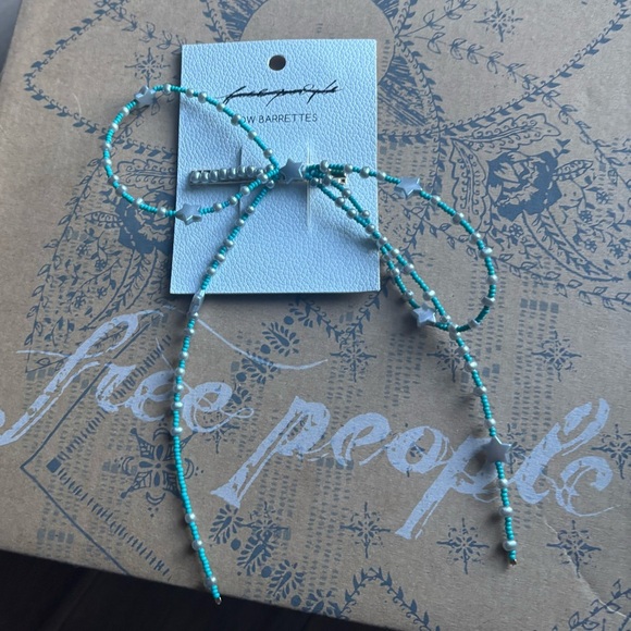 Free People Bow Barrett NWT - Picture 2 of 5